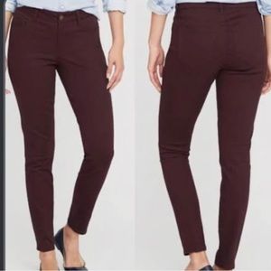 Old Navy, size 10. Rockstar Super Skinny, High Rise, secret slim pockets. Pants.